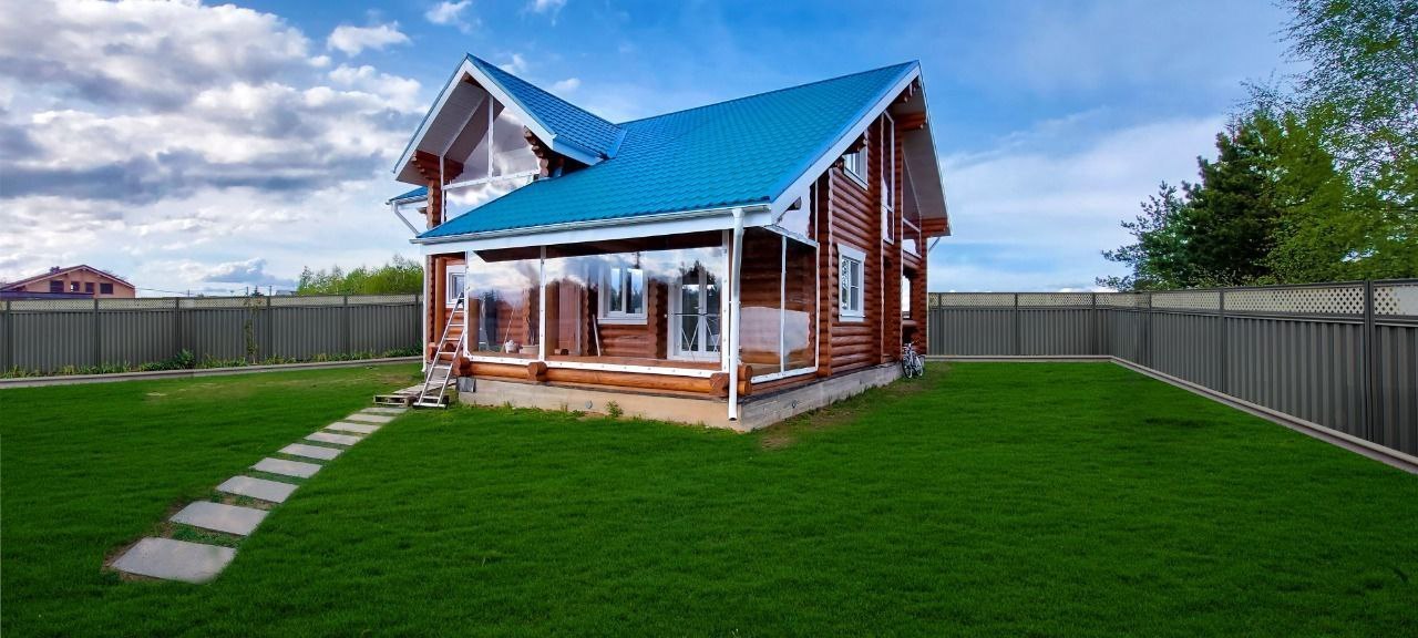 Мягкие окна на веранде загородного дома в посёлке Обухово